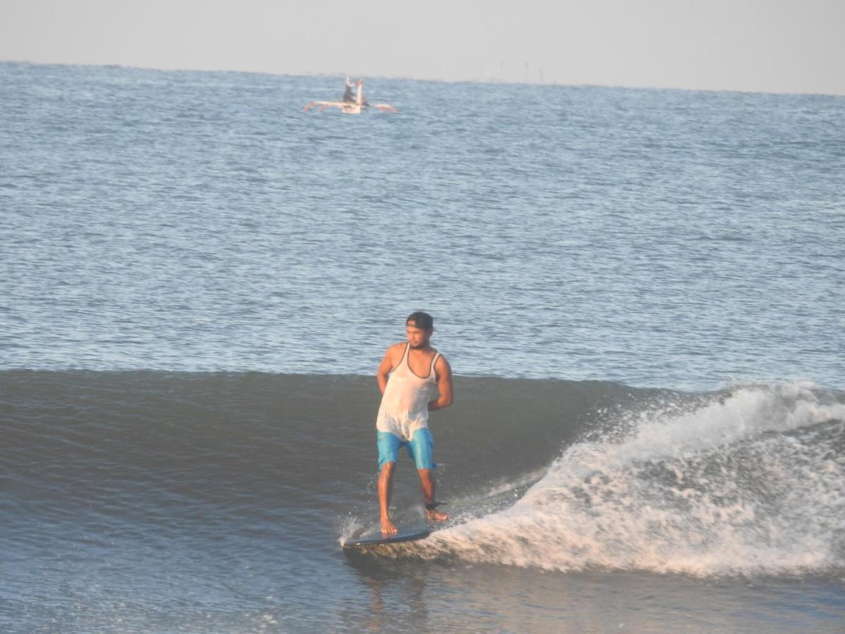 The Point Surfcamp Bali Ξενοδοχείο Pulukan Εξωτερικό φωτογραφία