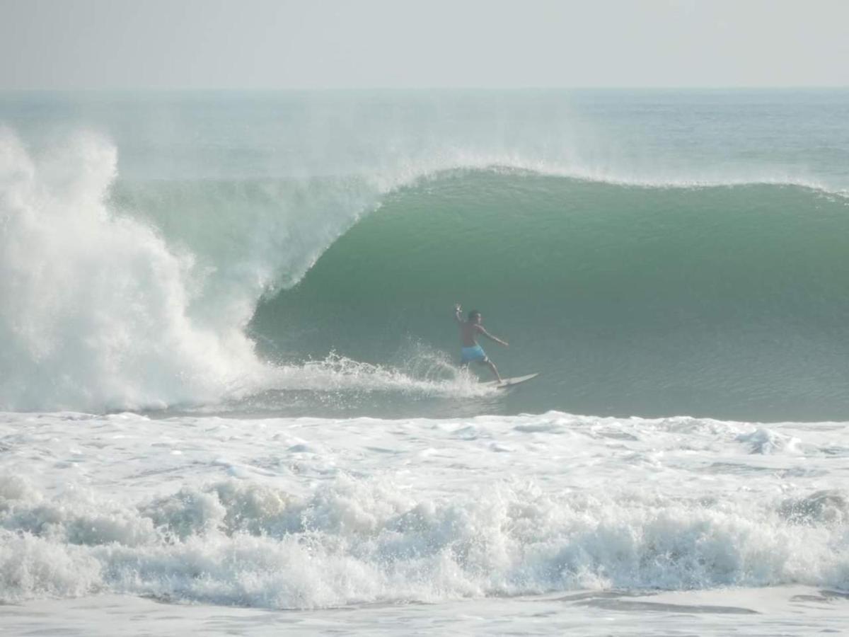 The Point Surfcamp Bali Ξενοδοχείο Pulukan Εξωτερικό φωτογραφία